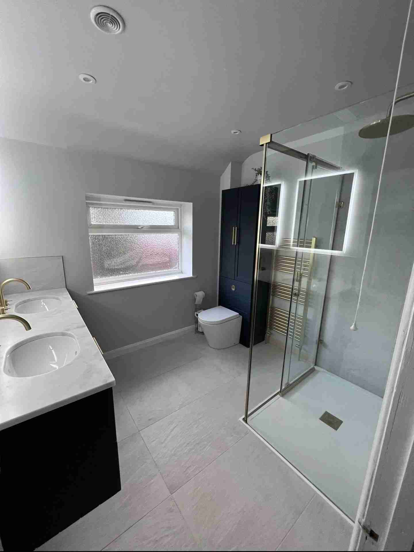 Langton Green Shower Room